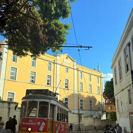 Asian Everest House Vandrarhem *