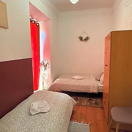 Asian Everest House Hostel