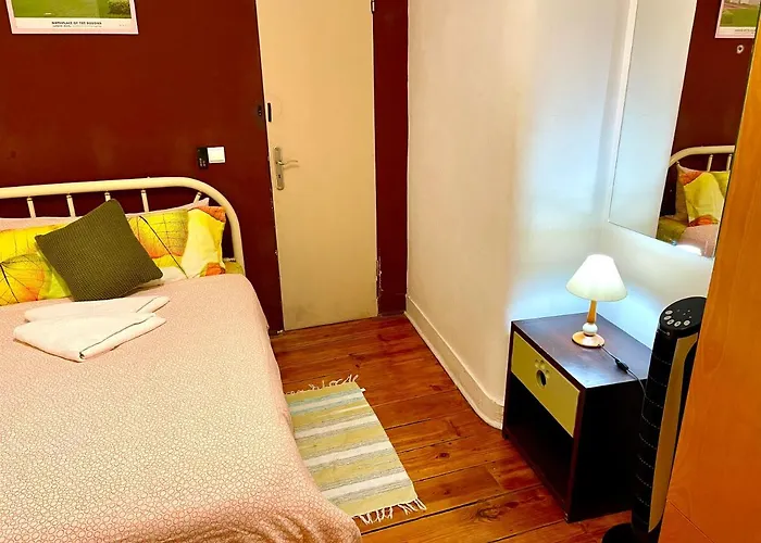 Hostal Asian Everest House *