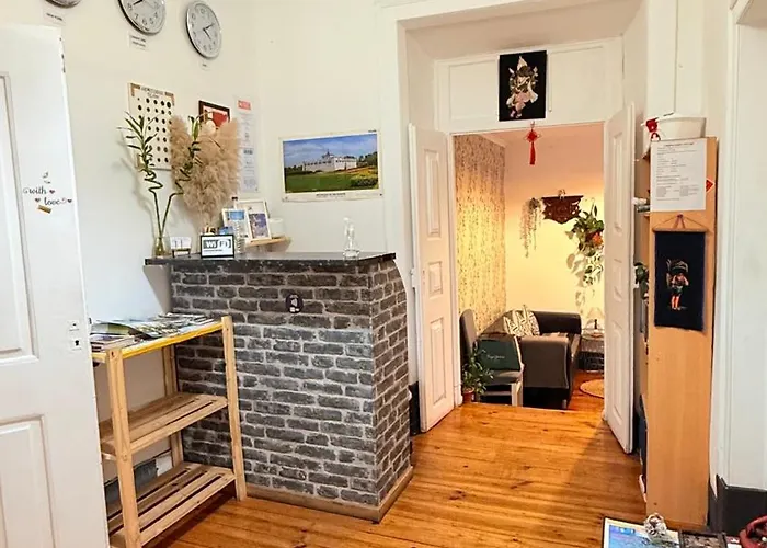 Hostal Asian Everest House