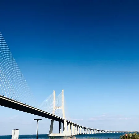 Asian Everest House Hostel *