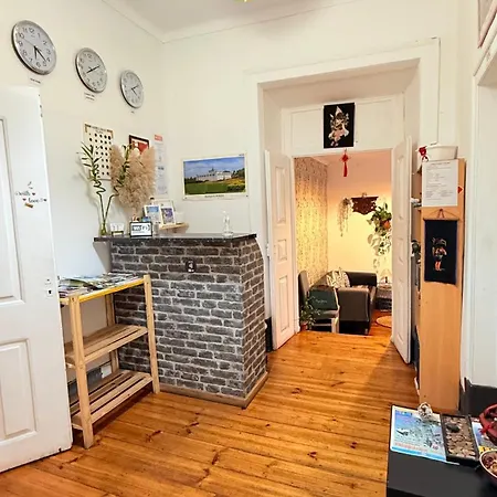 Hostel Asian Everest House